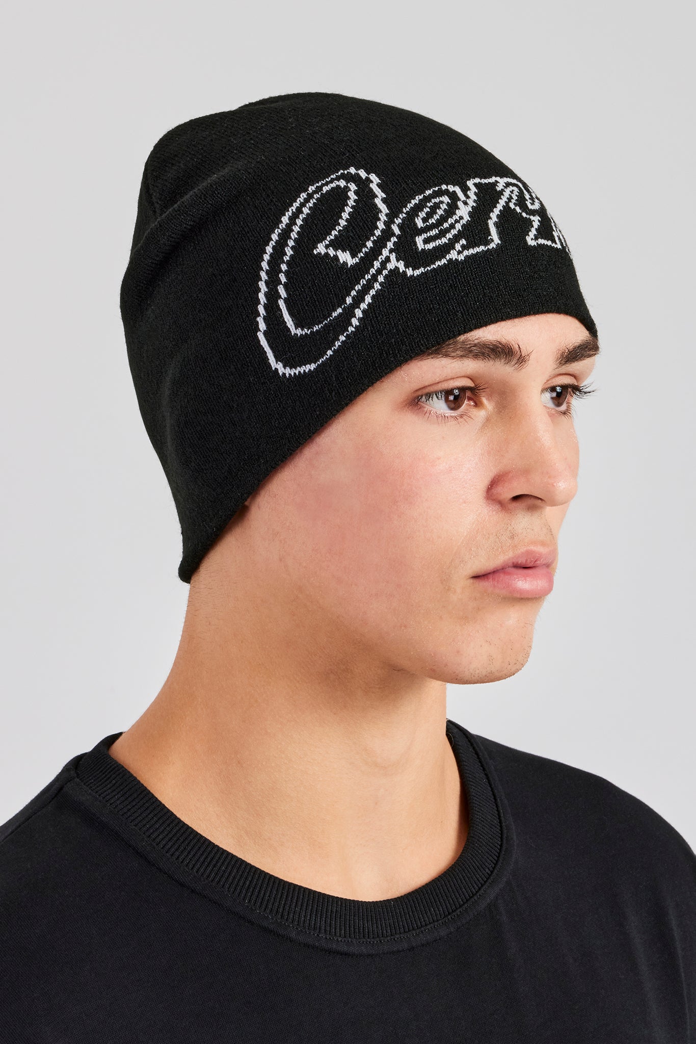 AmalfiGold Intarsia Beanie Hat - Black