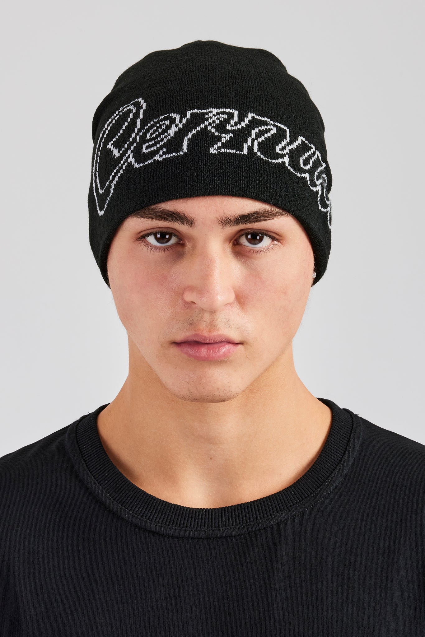 AmalfiGold Intarsia Beanie Hat - Black