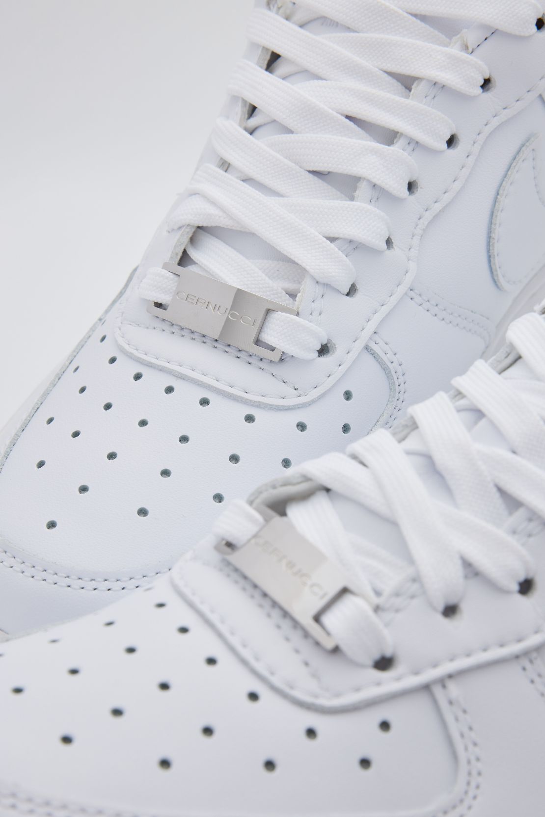 AmalfiGold Branded Trainer Lace Tag