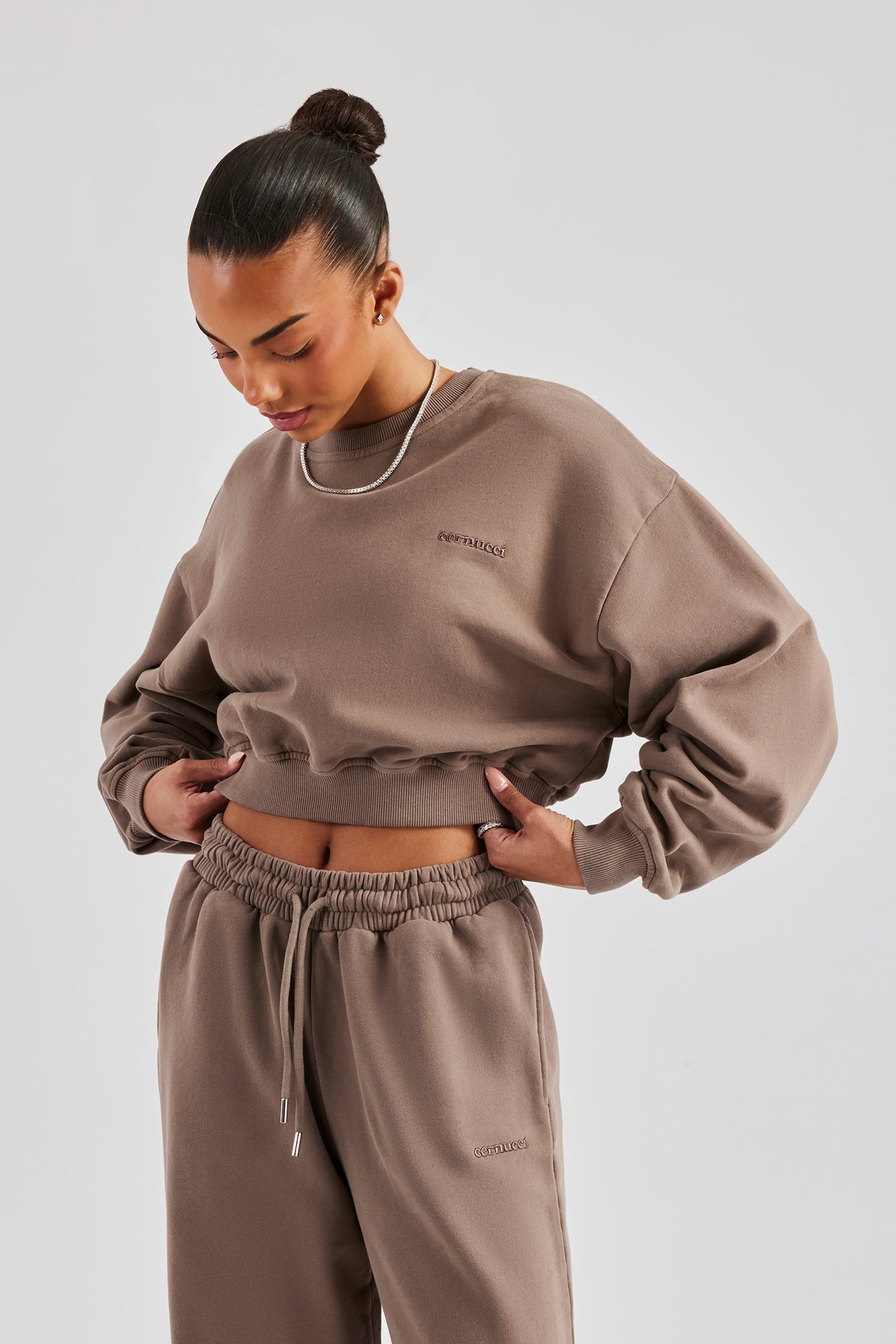 AmalfiGold Cropped Sweatshirt - Taupe
