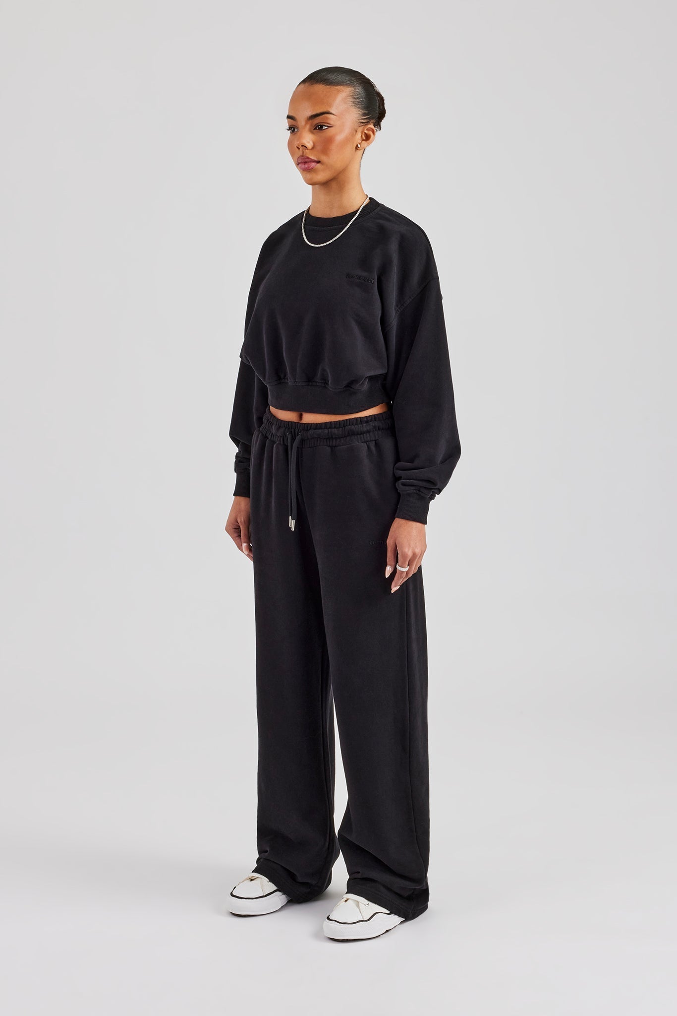 AmalfiGold Sweatshirt & Jogger - Black