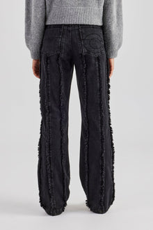 Raw Edge Seam Detail Relaxed Jean - Washed Black