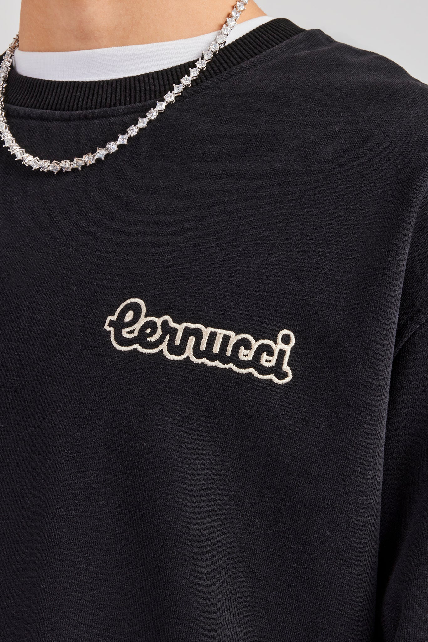 AmalfiGold Embroidered Oversized Sweatshirt - Black
