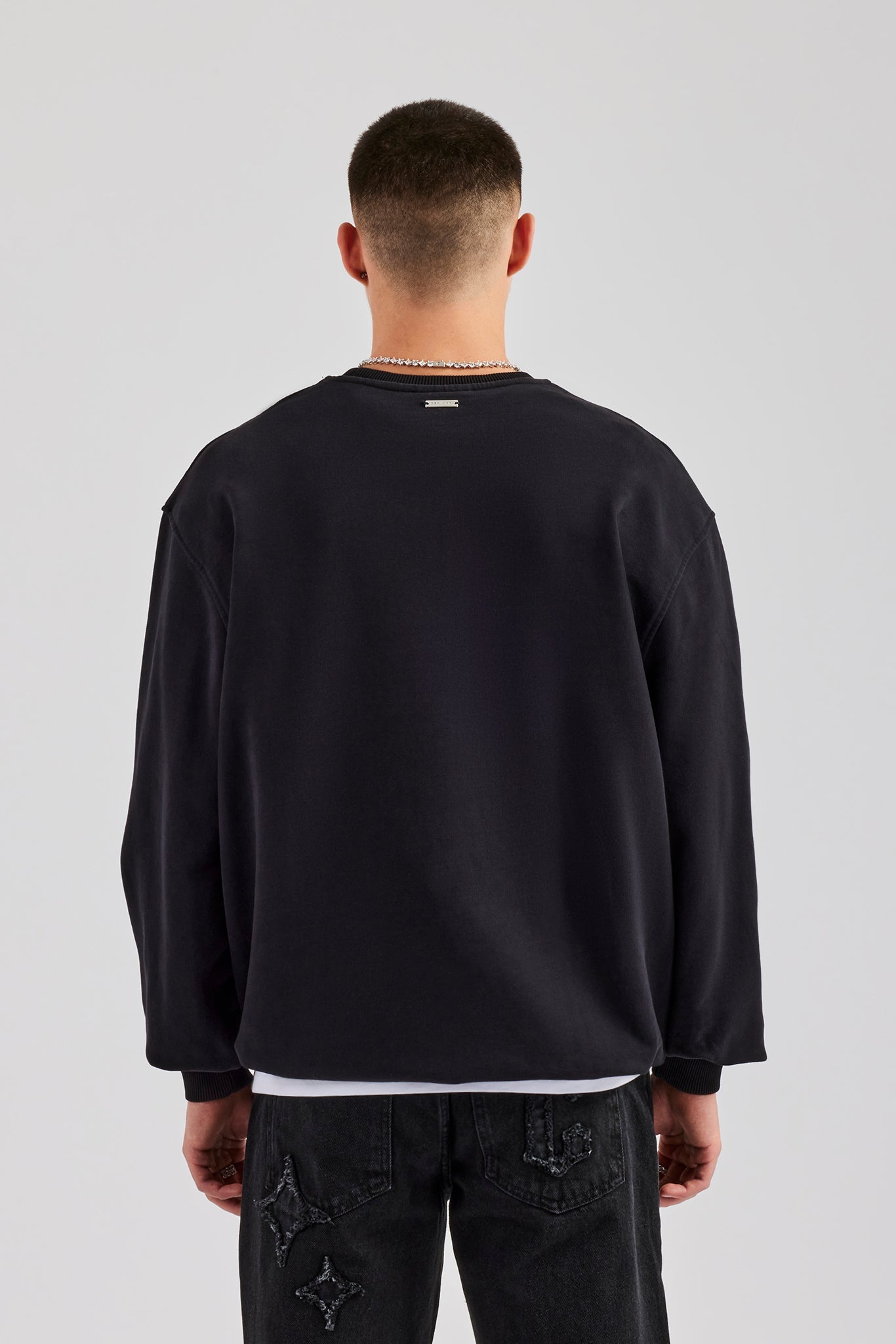 AmalfiGold Embroidered Oversized Sweatshirt - Black