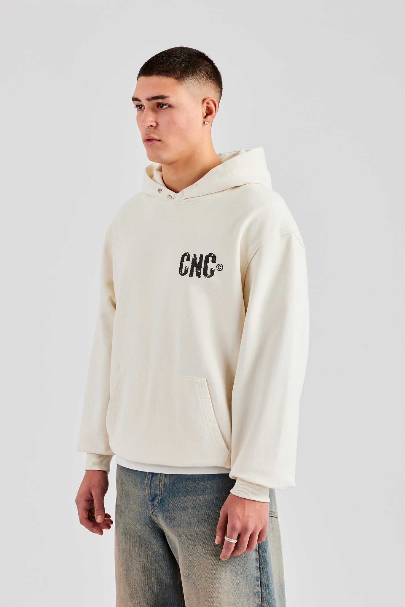AmalfiGold 17 Studios Oversized Hoodie - Off White