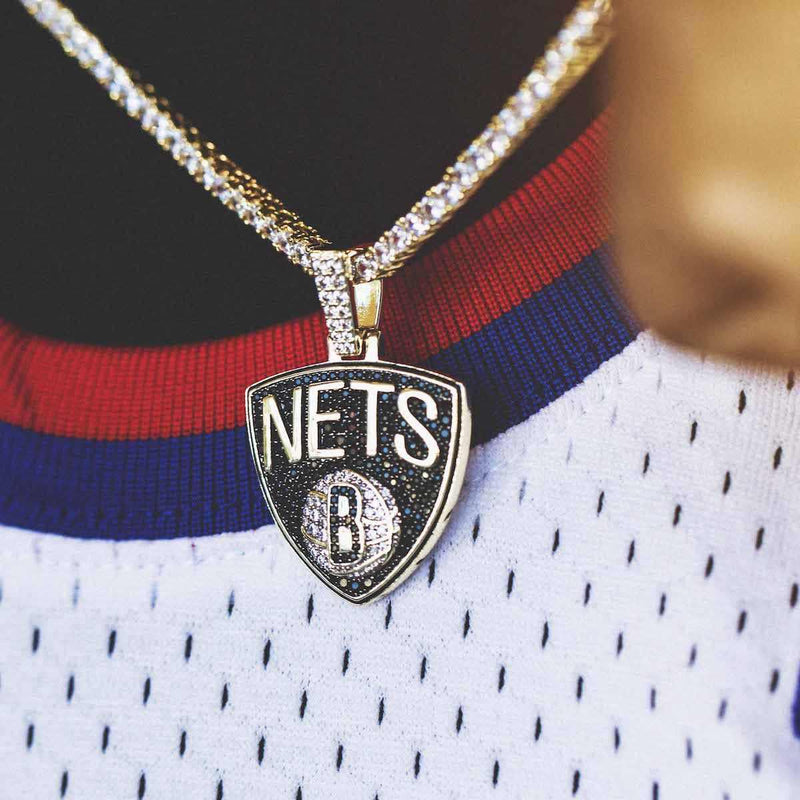 Brooklyn Nets Pendant in Yellow Gold - The GLD Shop