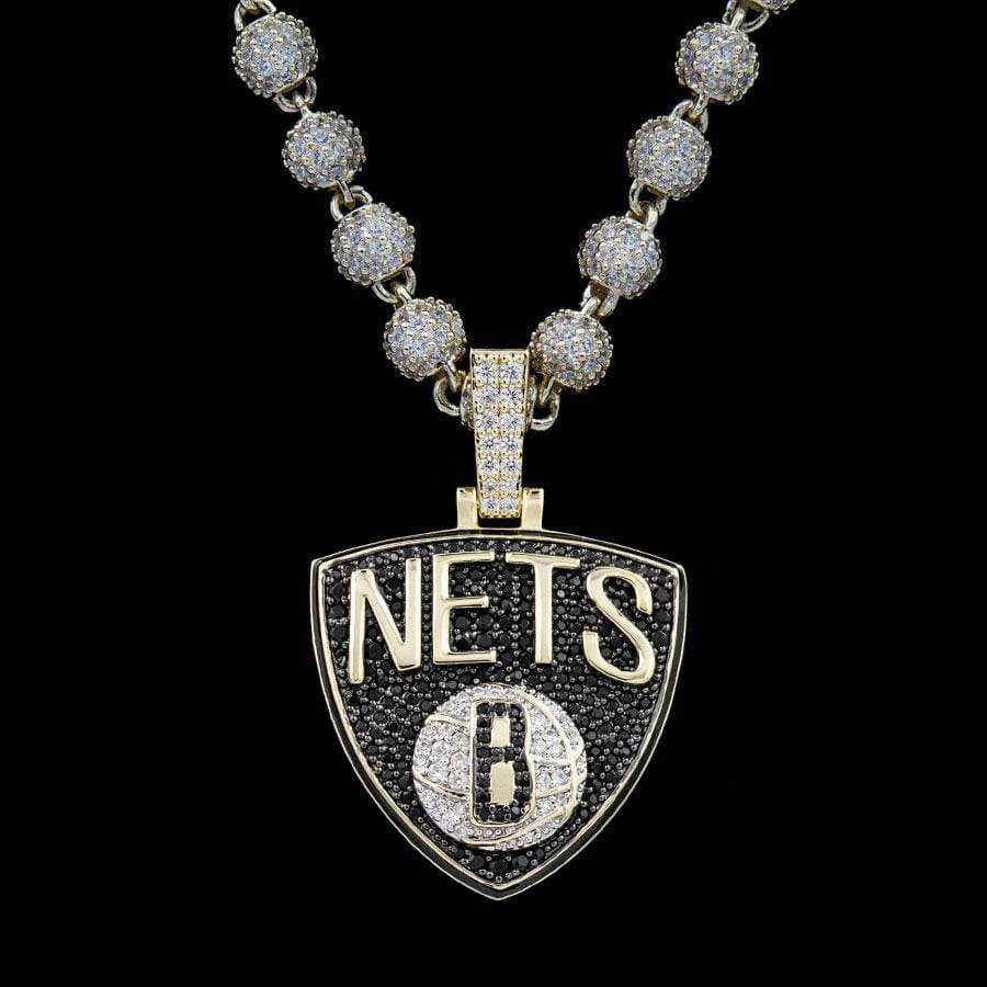 Brooklyn Nets Pendant in Yellow Gold