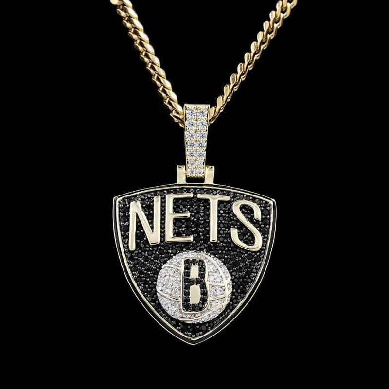 Brooklyn Nets Pendant in Yellow Gold